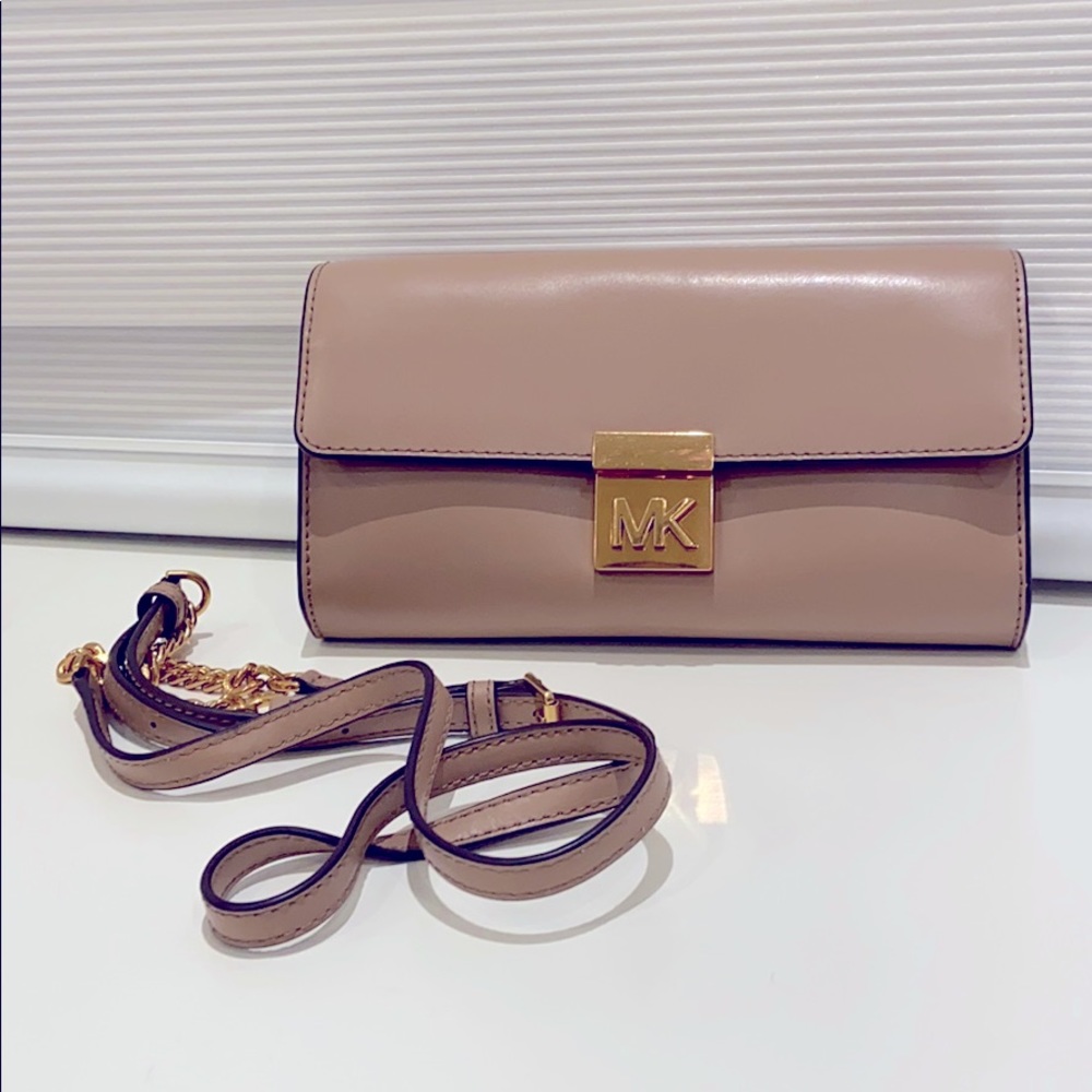 Michael Kors Mindy Clutch